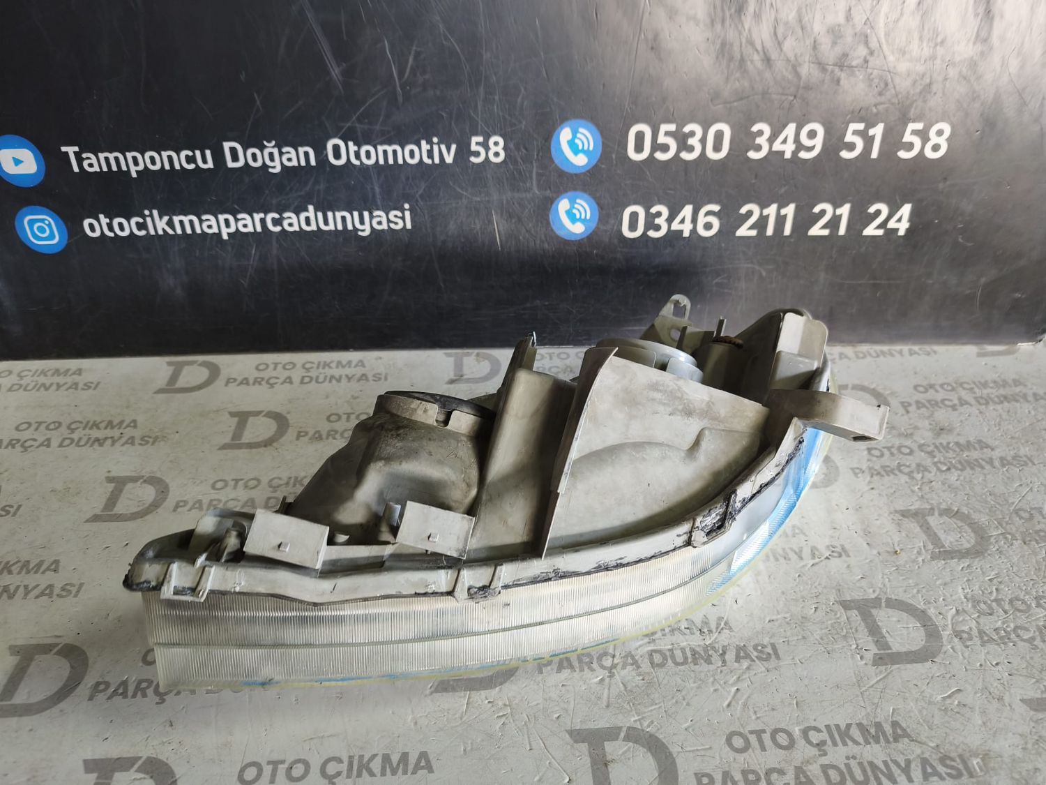 TOYOTA COROLLA SA� FAR SEDAN [ 2003-2006 ]