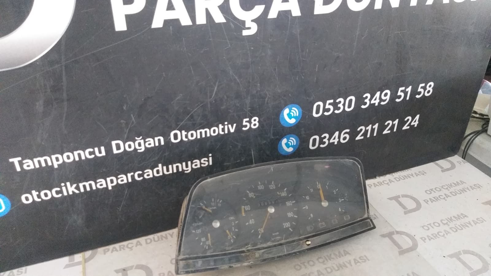 MERCEDES W123 G�STERGE PANEL�