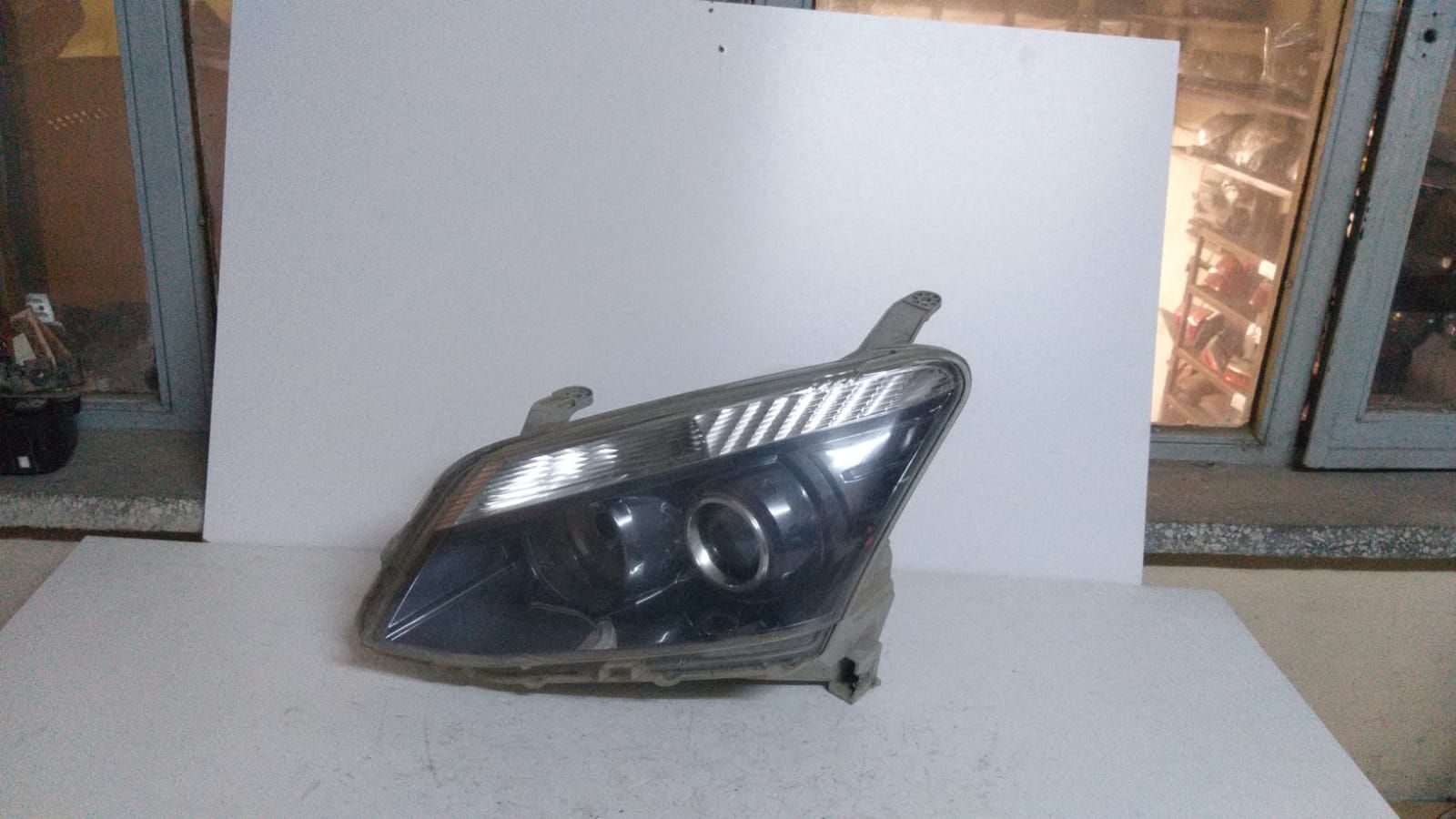 ISUZU D MAX SOL FAR 12-16