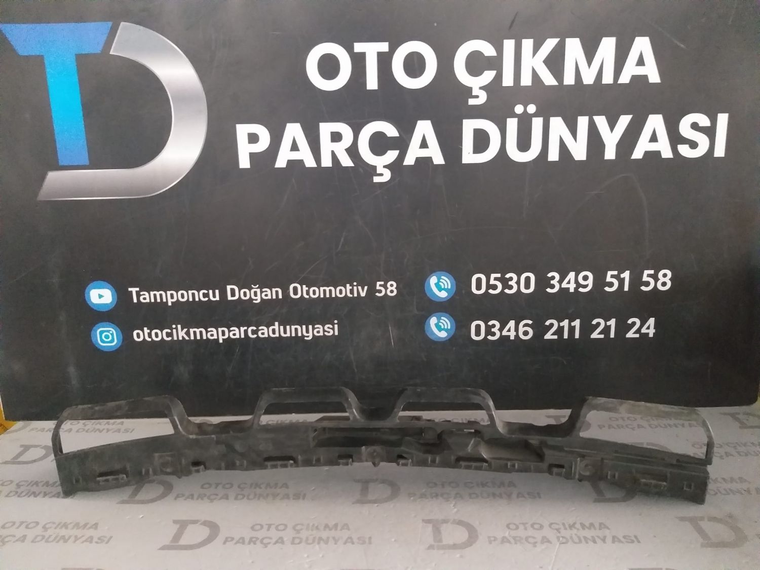 RENAULT MEGANE 4 SEDAN ARKA BRAKET