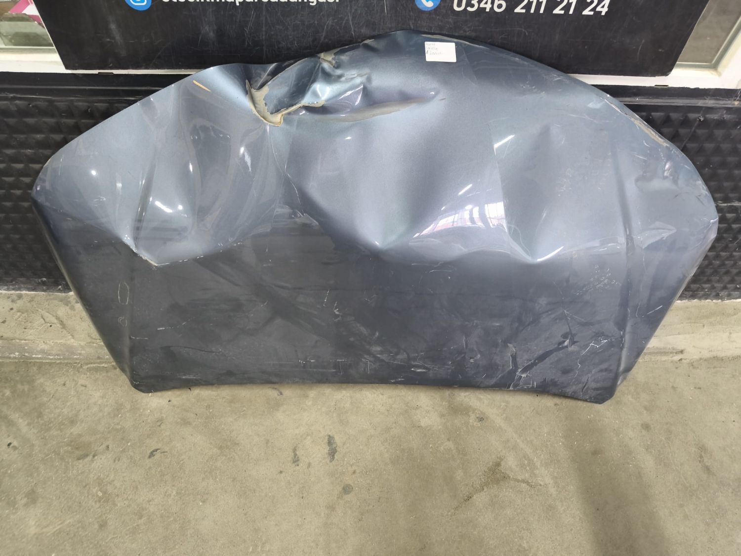 TOYOTA COROLLA �N KAPUT (20-)