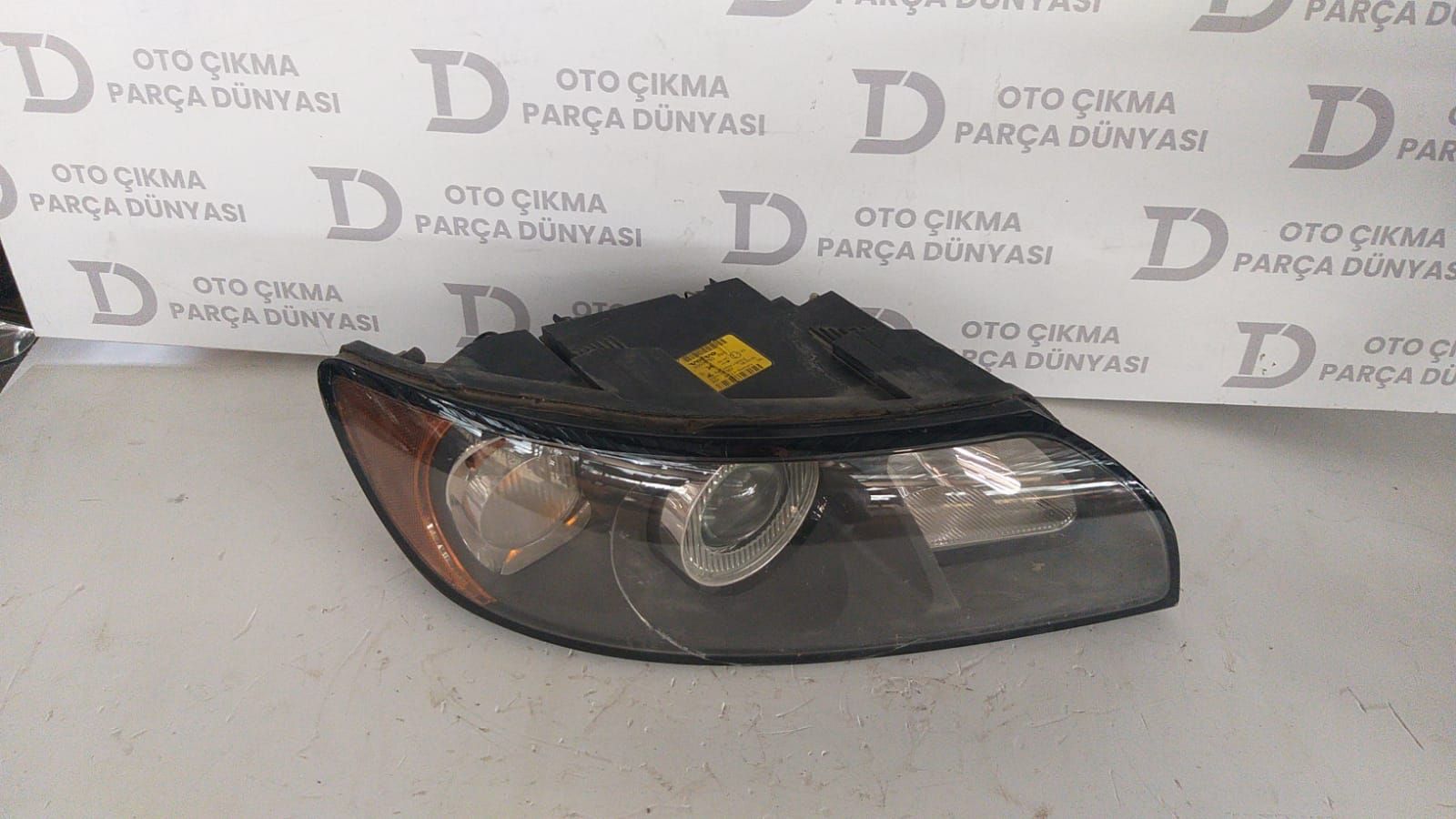 VOLVO S 40 SA FAR MERCEKL